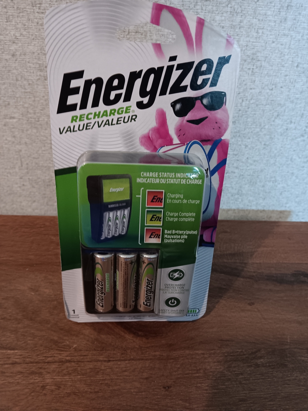 Energizer Recharge Value NiMH Battery Charger with AA Rechargeables